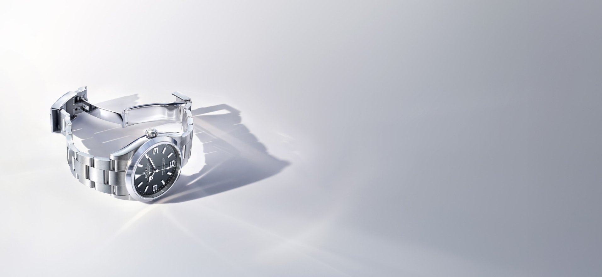 <span class='rolex-lead text-dark'>Rolex</span>