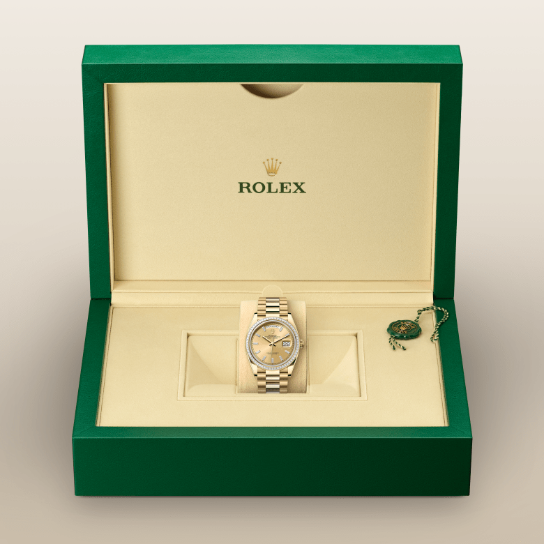 Rolex Day-Date 36, Oyster, 36 mm, guld og diamanter, M128398TBR-0037
